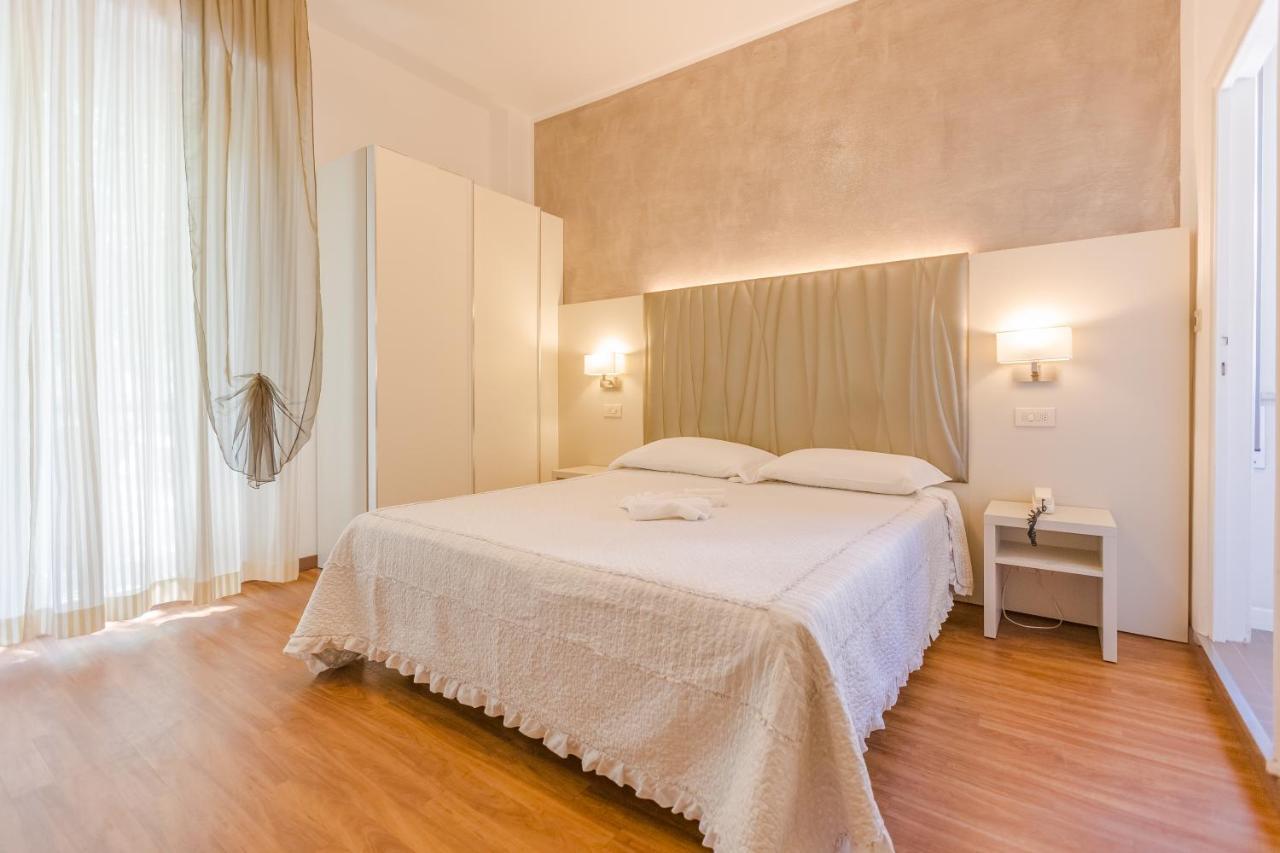 Hotel Bremen ริมินี ภายนอก รูปภาพ