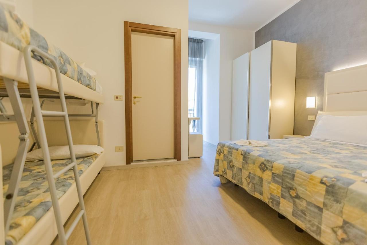 Hotel Bremen ริมินี ภายนอก รูปภาพ